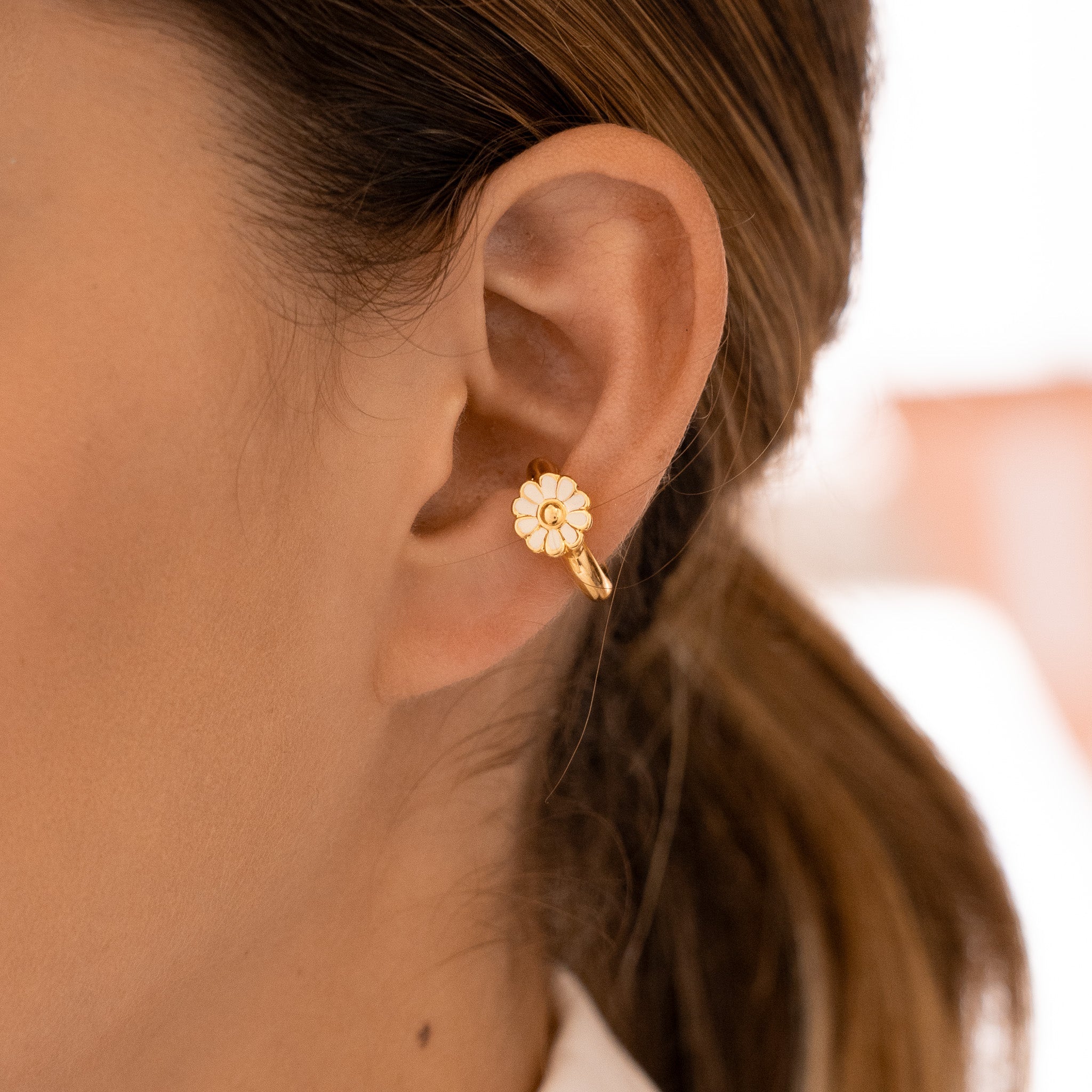 Earcuff Margarita Para Mujer AVEMARÍA – Tienda Marvi