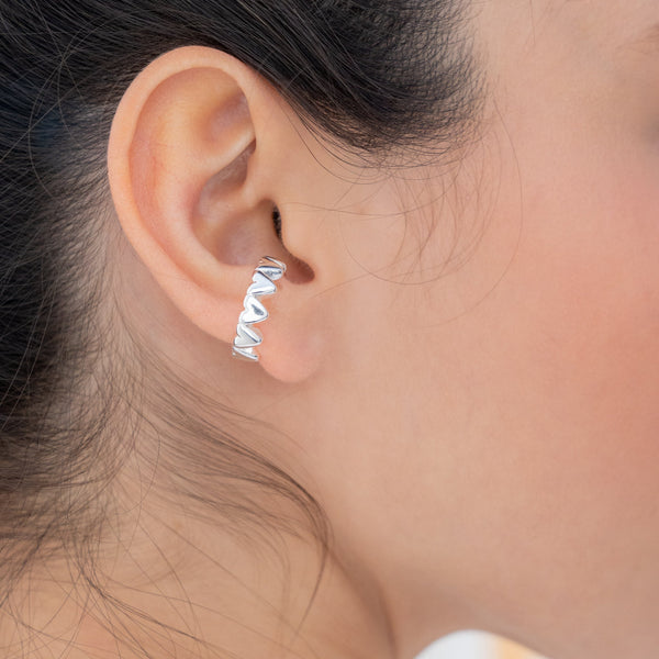 Earcuff de corazones Silver
